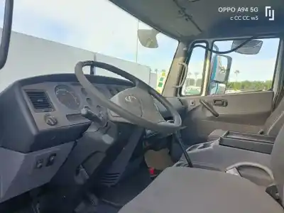 Veículo de Sucata nissan atleon 220 do ano 2008 alimentado bse4225e4