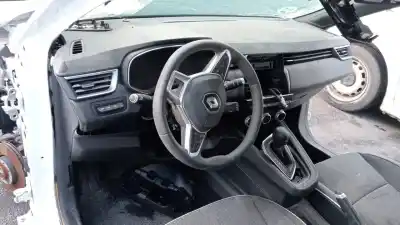 Здавання транспортного засобу renault clio v 1.0 sce року 2021 потужний 