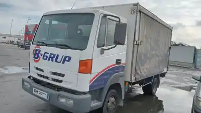 Sloopvoertuig nissan atleon 120 3000 van het jaar 2003 aangedreven bd30
