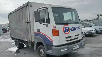 Sloopvoertuig nissan atleon 120 3000 van het jaar 2003 aangedreven bd30