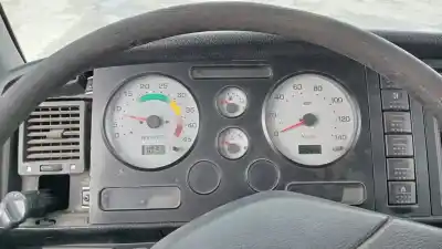 Sloopvoertuig nissan atleon 120 3000 van het jaar 2003 aangedreven bd30