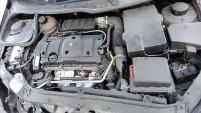 Veículo de Sucata peugeot 206 cc cc do ano 2004 alimentado nfu