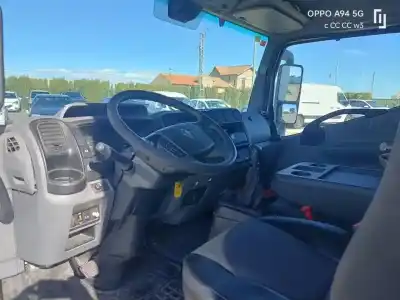 Veículo de Sucata renault serie d fg 4x2 crew-cab do ano 2016 alimentado zd30