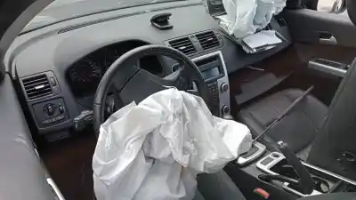 Veículo de Sucata volvo c30 (533) 1.6 d do ano 2010 alimentado d4164t