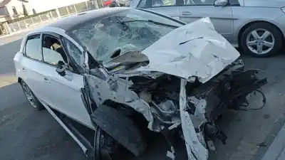 Veículo de Sucata CITROEN DS5 Design do ano 2015 alimentado 