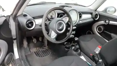 Veículo de Sucata mini mini clubman (r55) cooper do ano 2007 alimentado n12b16a