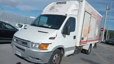 Veicolo di demolizione IVECO DAILY CAJA CERRADA (1999 =>) 29 - L 14 Caja cerrada dell'anno 2004 alimentato 8140.43S