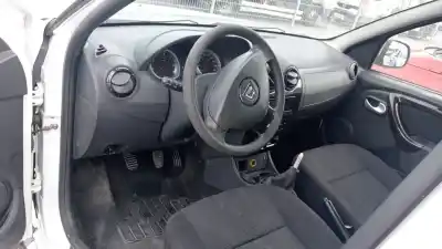 Veículo de Sucata dacia duster adventure do ano 2011 alimentado k9ke892