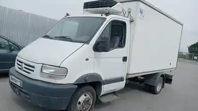 Véhicule à la ferraille RENAULT MASCOT 130.65 de l'année 2002 alimenté 8143.43N