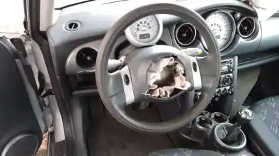 Veículo de Sucata mini mini (r50,r53) one do ano 2005 alimentado w10b16a g