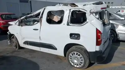 Veículo de Sucata opel combo e tour / life (k9) 1.5 do ano 2023 alimentado yh01