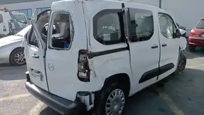 Veículo de Sucata opel combo e tour / life (k9) 1.5 do ano 2023 alimentado yh01