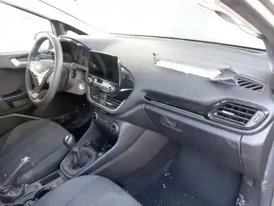 Verschrottungsfahrzeug ford fiesta (ce1) titanium des jahres 2018 angetrieben xyjc