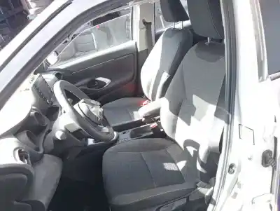 Veículo de Sucata toyota yaris (xp21) hybrid style do ano 2024 alimentado m15a