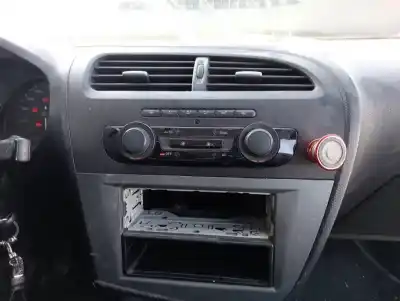 Veículo de Sucata seat leon (1p1) reference do ano 2009 alimentado bxf