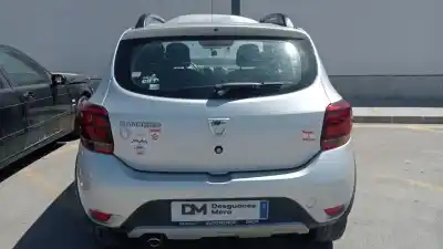 Veículo de Sucata dacia sandero aniversario do ano 2017 alimentado h4b b4