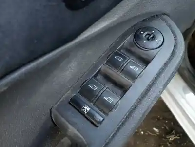 Veículo de Sucata ford focus c-max (cap) connection do ano 2004 alimentado g6da