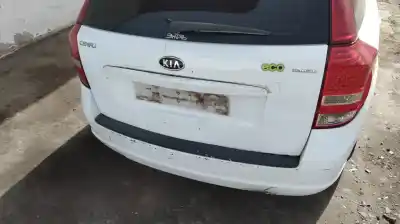 Veicolo di demolizione kia cee´d concept dell'anno 2011 alimentato d4fb