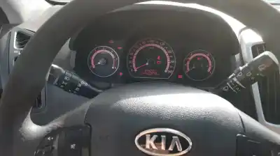 Veicolo di demolizione kia cee´d concept dell'anno 2011 alimentato d4fb