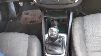 Veicolo di demolizione kia cee´d concept dell'anno 2011 alimentato d4fb