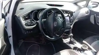 Sloopvoertuig kia cee´d drive van het jaar 2016 aangedreven d4fb