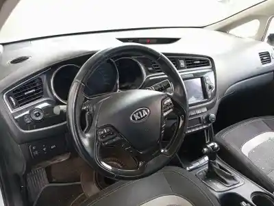 Sloopvoertuig kia cee´d drive van het jaar 2016 aangedreven d4fb