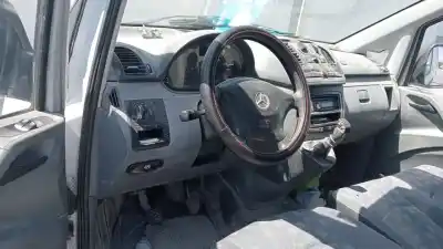 Scrapping Vehicle mercedes-benz vito (w639) basic, combi 109 cdi compacto (639.601) of the year 2003 powered 646983