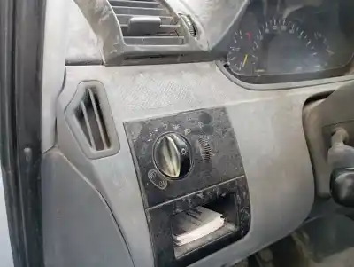 Scrapping Vehicle mercedes-benz vito (w639) basic, combi 109 cdi compacto (639.601) of the year 2003 powered 646983