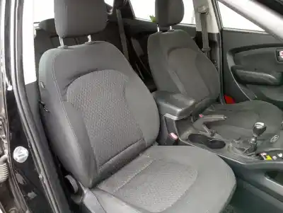 Véhicule à la ferraille hyundai ix35 classic 2wd de l'année 2012 alimenté d4fd