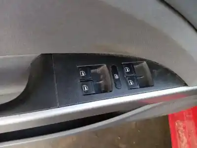 Veículo de Sucata seat leon (1p1) reference do ano 2011 alimentado bls