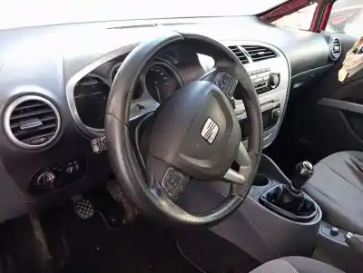 Veículo de Sucata seat leon (1p1) reference do ano 2011 alimentado bls