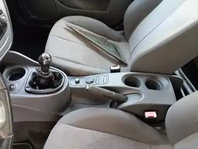 Veículo de Sucata seat leon (1p1) reference do ano 2011 alimentado bls