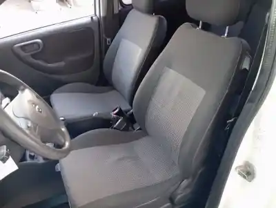 Veículo de Sucata opel combo familiar do ano 2006 alimentado z17dth