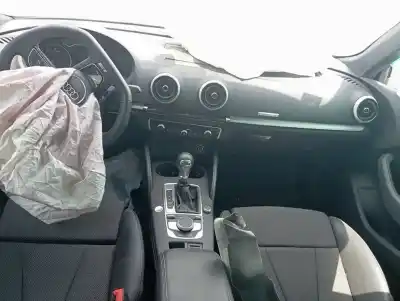 Veículo de Sucata audi a3 sportback (8vf) 35 tdi s line do ano 2020 alimentado 