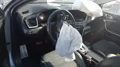 Veículo de Sucata kia ceed sportswagon edrive phev do ano 2021 alimentado g4le