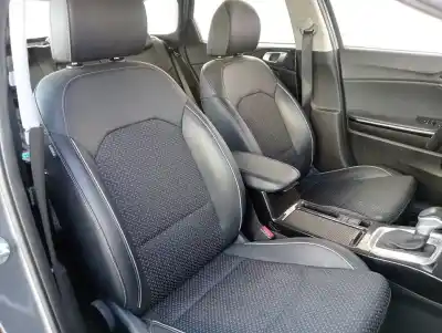 Veículo de Sucata kia ceed sportswagon edrive phev do ano 2021 alimentado g4le