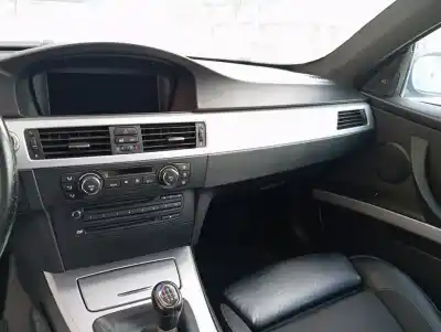 Veicolo di demolizione bmw serie 3 coupe (e92) 330i dell'anno 2007 alimentato 