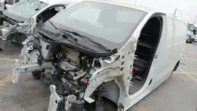 Veículo de Sucata toyota proace l1 van gx do ano 2022 alimentado 