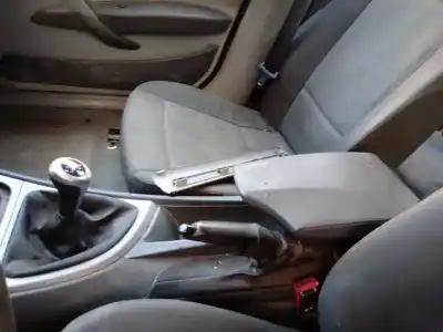 Veículo de Sucata bmw serie 1 berlina (e81/e87) 118d do ano 2006 alimentado 204d4