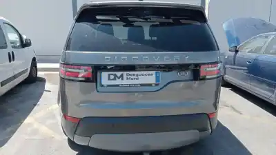 Veículo de Sucata land rover discovery 5 td4 hse do ano 2017 alimentado 