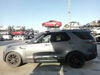 Veículo de Sucata land rover discovery 5 td4 hse do ano 2017 alimentado 