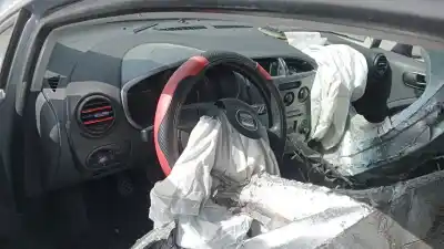 Veicolo di demolizione seat leon (1p1) reference dell'anno 2008 alimentato 