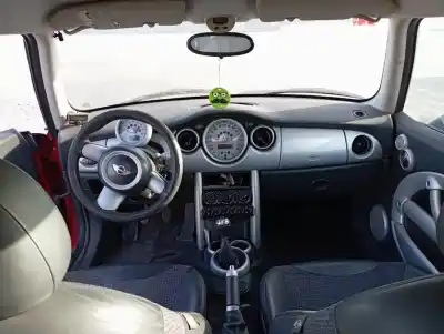 Veículo de Sucata mini mini (r50,r53) cooper do ano 2004 alimentado w10b16a