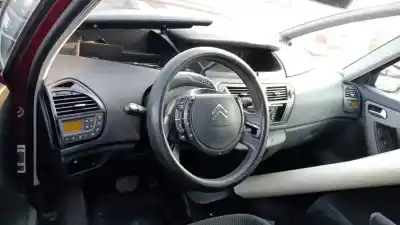 Veículo de Sucata citroen c4 picasso sx do ano 2007 alimentado 9hz