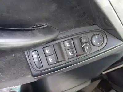 Veículo de Sucata citroen c4 picasso sx do ano 2007 alimentado 9hz