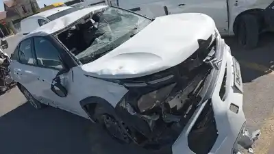 Vehicul casat citroen c4 berlina live pack al anului 2023 alimentat hn05