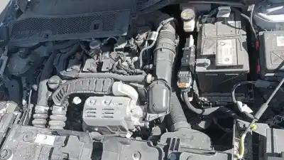 Vehicul casat citroen c4 berlina live pack al anului 2023 alimentat hn05