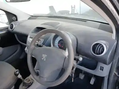 Sloopvoertuig peugeot 107 trendy van het jaar 2007 aangedreven 1kr