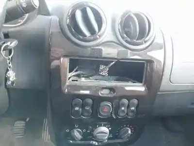 Veicolo di demolizione dacia duster ambiance 4x2 dell'anno 2010 alimentato k9k898