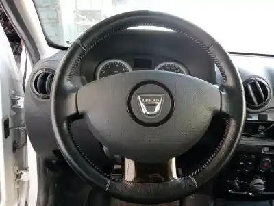 Veicolo di demolizione dacia duster ambiance 4x2 dell'anno 2010 alimentato k9k898